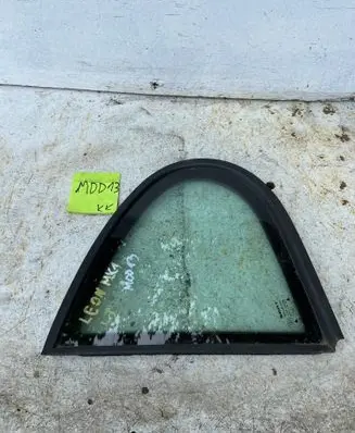 Seat Leon (1M) Rear door window glass 43R00048 DOT24M68AS2