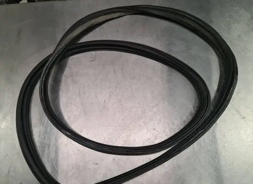 Peugeot 407 Trunk rubber seal (body) 