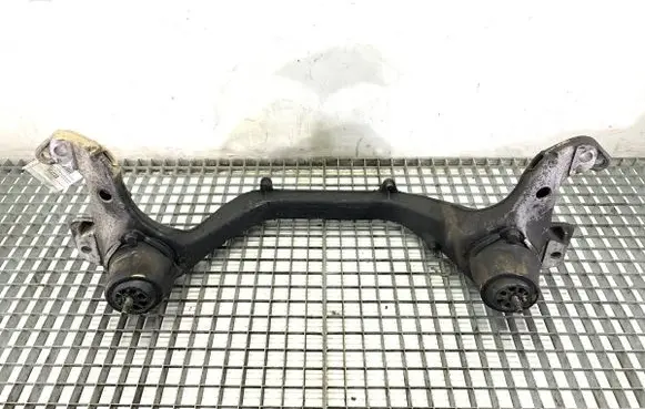 Volkswagen Touareg I Front subframe 7L6199207