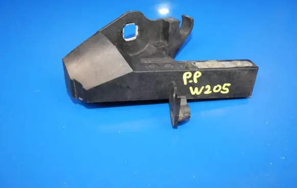 Mercedes-Benz C W205 Headlight/headlamp mounting bracket A2056203501