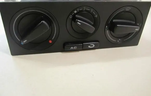 Volkswagen PASSAT B5.5 Climate control unit 1J0820045M