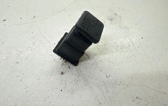Volkswagen Multivan T5 Radiator mount bracket 7H0121276A
