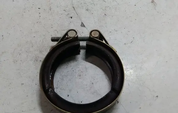 Volkswagen Golf VI Muffler pipe connector clamp 1K0253725