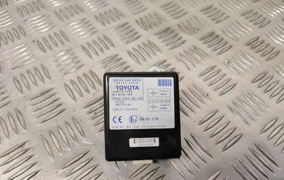 Toyota Corolla Verso AR10 Door control unit/module 897410F010