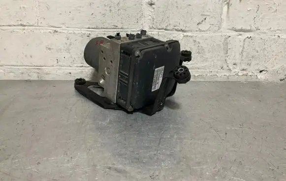 BMW X5 E70 ABS Pump 6793488