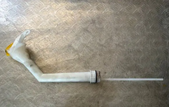 Renault Kadjar Window washer liquid tank fill tube 289154506R