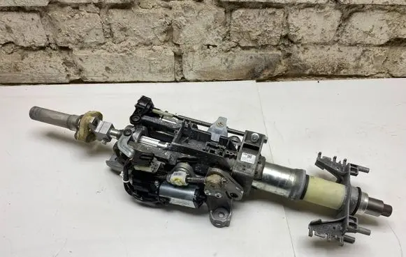 Steering wheel axle set
