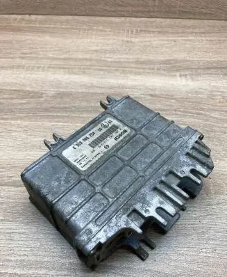 Volkswagen Golf III Engine control unit/module ECU 032906026D 0261203314 Used