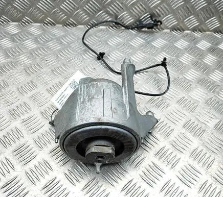 Mercedes-Benz S W223 Engine mount bracket A2232401501