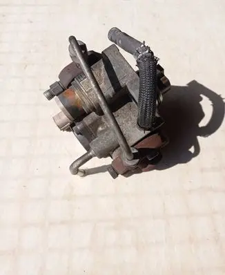 Toyota Avensis T250 Fuel injection high pressure pump 221000r011