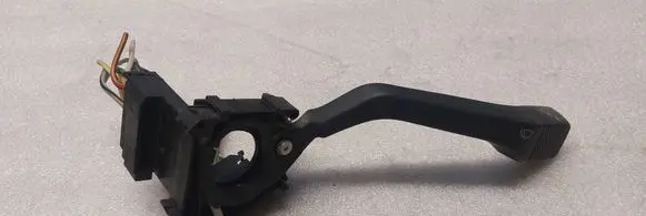 Volkswagen Jetta II Wiper control stalk 357953503