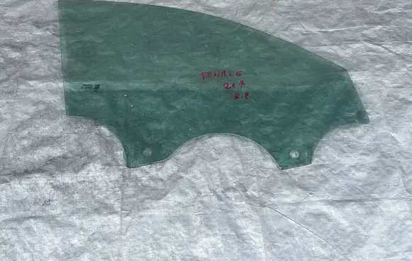 Alfa Romeo Tonale Front door window/glass (coupe) 