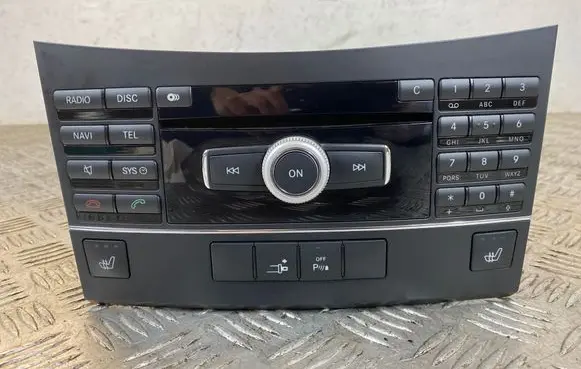 Mercedes-Benz E C207 W207 Radio/CD/DVD/GPS head unit A2129065600 A2128700389 A2129027200