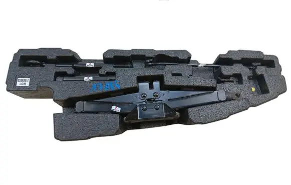 KIA Ceed Spare wheel mounting bracket 92149A4000