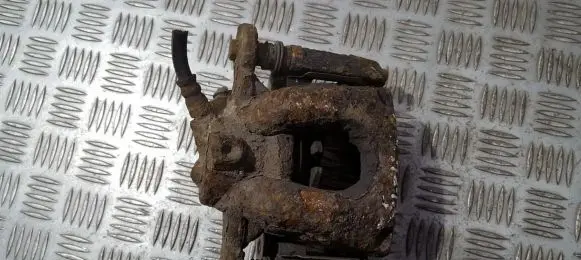 BMW 1 E81 E87 Front brake caliper