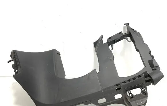 Dashboard lower bottom trim panel