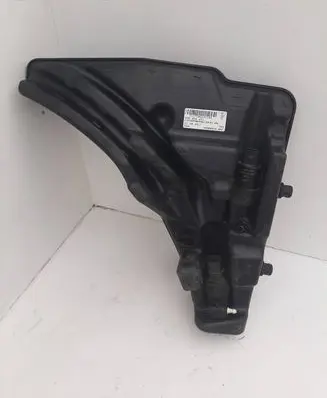 Porsche Macan (95B) Windscreen/windshield washer pump 95B955451 V117082220190 22082017