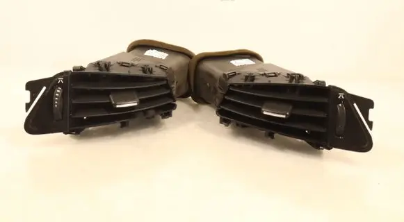 Opel Astra J Dashboard air vent grill cover trim 13161539