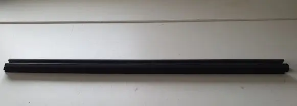 Renault Captur Rubber seal rear door window/glass 