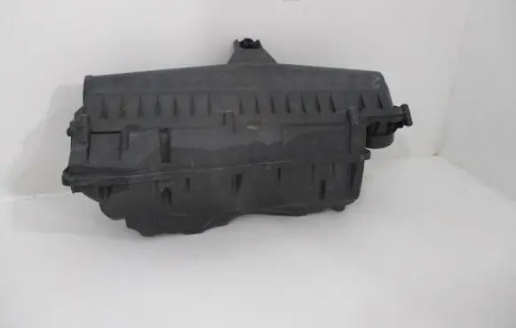 Citroen C3 Picasso Air filter box V760954680