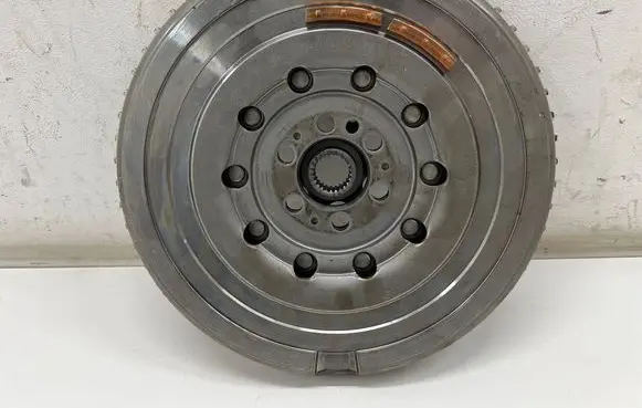 Mercedes-Benz CLA C118 X118 Flywheel A2820302700