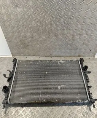 Ford Kuga I Coolant radiator 8V418C342AC M135707