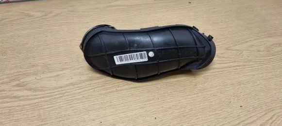 BMW 3 E90 E91 Air intake duct part 7807493