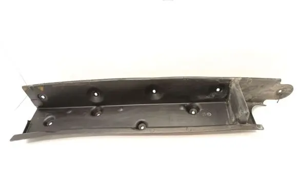 Center/middle under tray cover