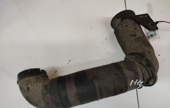 KIA Sorento Air intake hose/pipe 