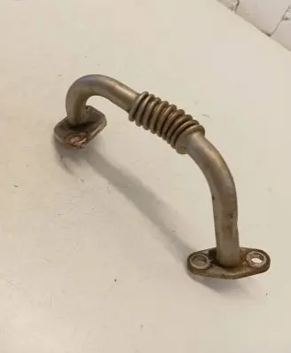 Mitsubishi Endeavor EGR valve line/pipe/hose