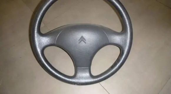 Citroen Berlingo Steering wheel