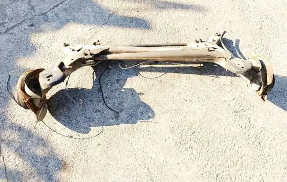 Volvo S70 V70 V70 XC Rear subframe 