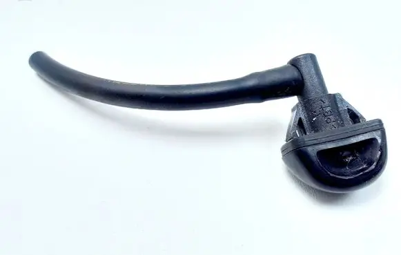 Toyota Yaris Windshield washer fluid hose 