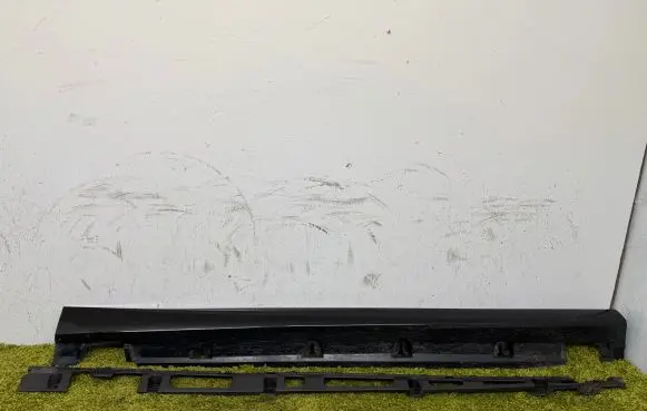 Mercedes-Benz ML AMG W166 Sill a1666980854