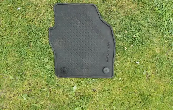 Seat Ibiza V (KJ) Front floor mat 6F2061500A 6F9061500A