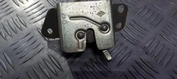 Mitsubishi Colt Tailgate/trunk/boot lock/catch/latch