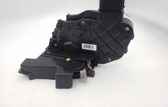 Ford C-MAX I Front door lock 3M5AR21812MR 2236N