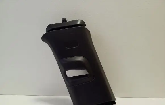 (C) pillar trim