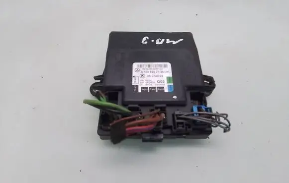 Mercedes-Benz B W245 Door control unit/module A1698207126 05072302 02044204297103