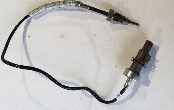 Audi A6 S6 C6 4F Exhaust gas temperature sensor 05L919529D