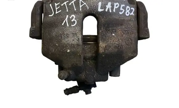 Volkswagen Jetta VI Front brake caliper