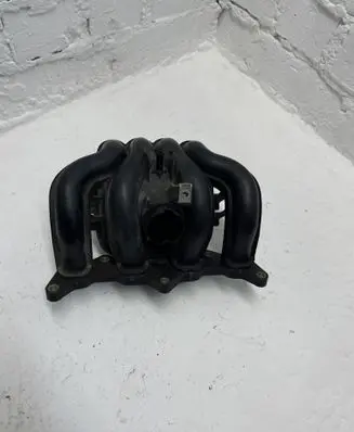 Toyota Yaris Intake manifold 2900309819