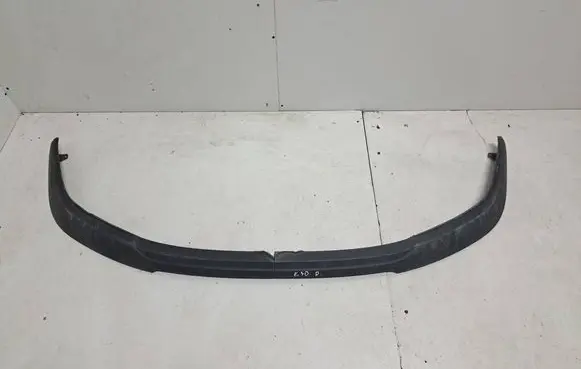 Toyota Avensis T250 Front bumper lip 