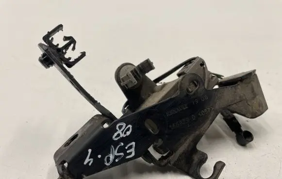 Radiator mount bracket