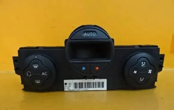 Renault Megane II Climate control unit 8200070752