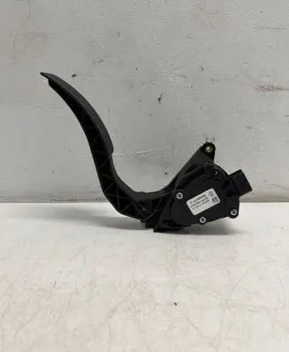 Renault Clio IV Accelerator throttle pedal 180029347R