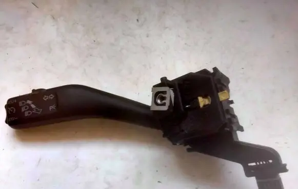 Volkswagen Touran I Indicator stalk 1K0953513G 01103512 10351203470207
