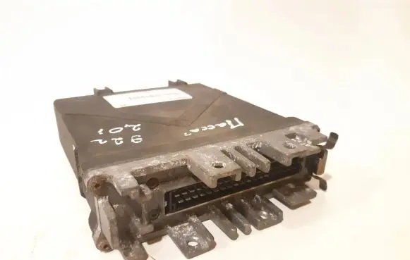 Volkswagen PASSAT B3 Engine control unit/module 037906022FL