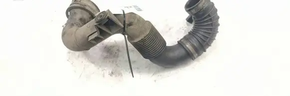 Audi A8 S8 D3 4E Air intake hose/pipe 057129609E