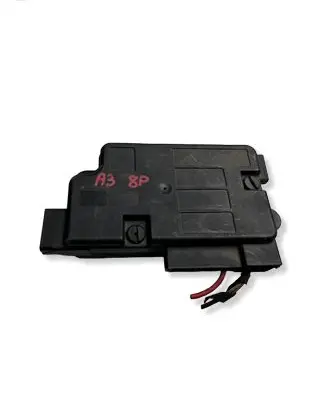 Audi A3 S3 8P Fuse module 1K0937548A 601699 009000